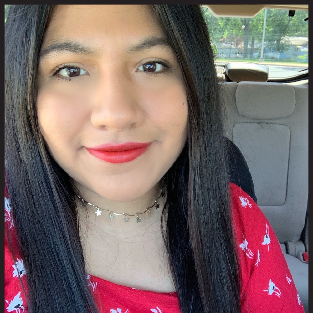 Meet your Posher, Melissa